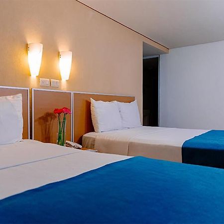 Kasa Hotel & Suites Irapuato Exterior foto
