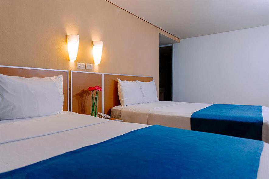 Kasa Hotel & Suites Irapuato Exterior foto